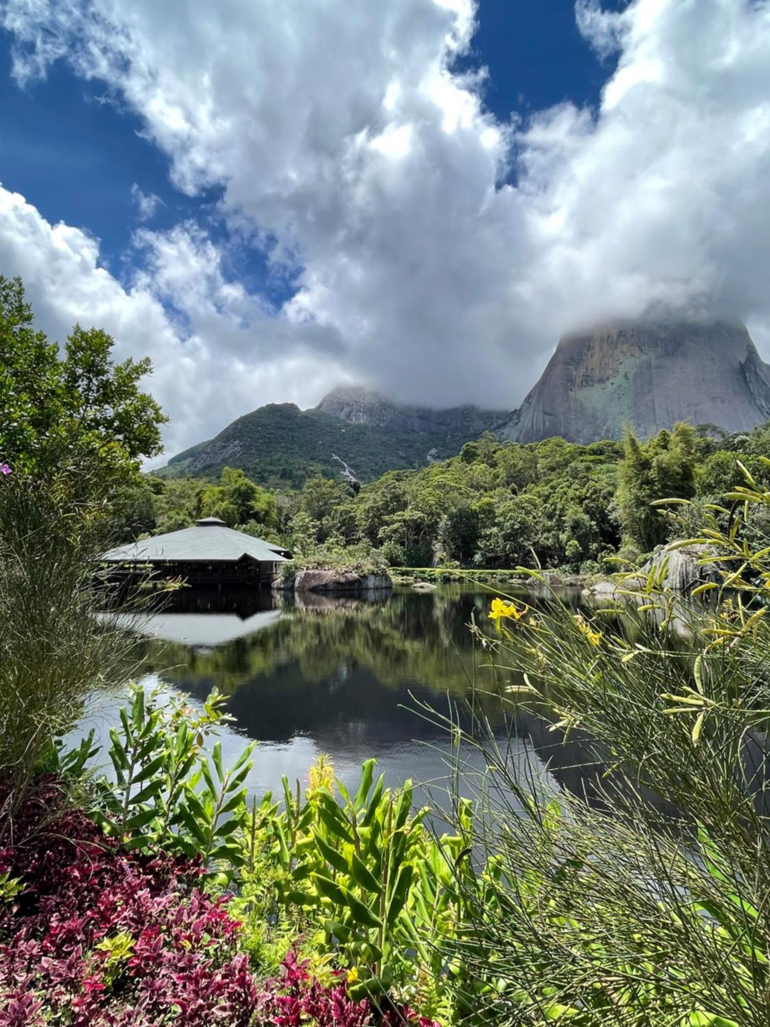 Suite Vista Azul - Frente Para Pedra Azul เปดราอาซุล ภายนอก รูปภาพ